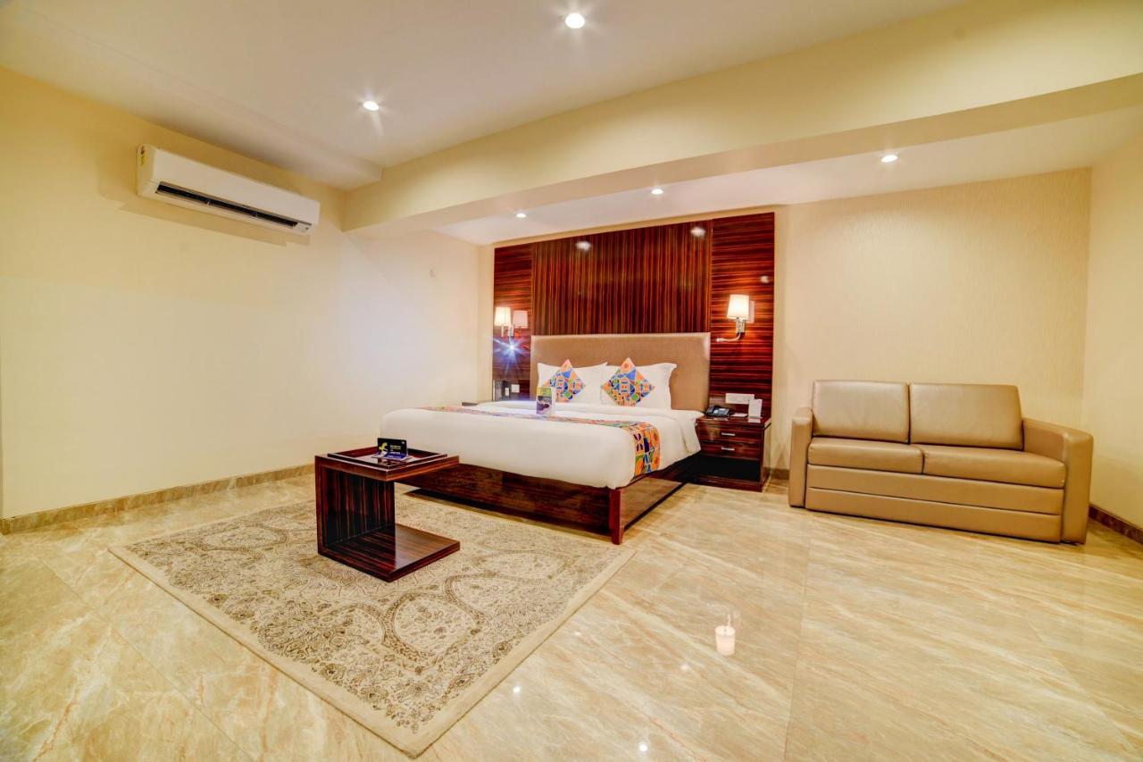 Fabhotel Prime Sarala Crown With Pool - Nr Calangute Beach المظهر الخارجي الصورة