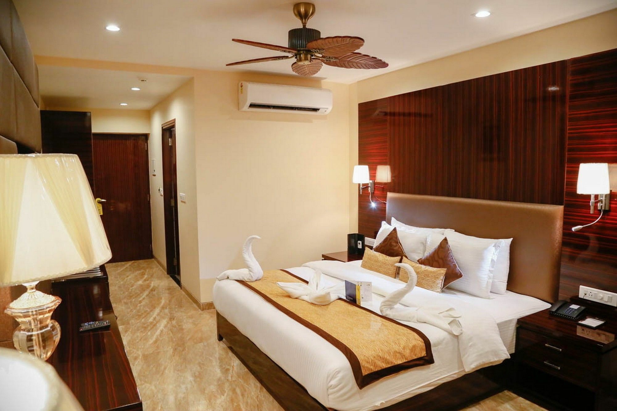 Fabhotel Prime Sarala Crown With Pool - Nr Calangute Beach المظهر الخارجي الصورة