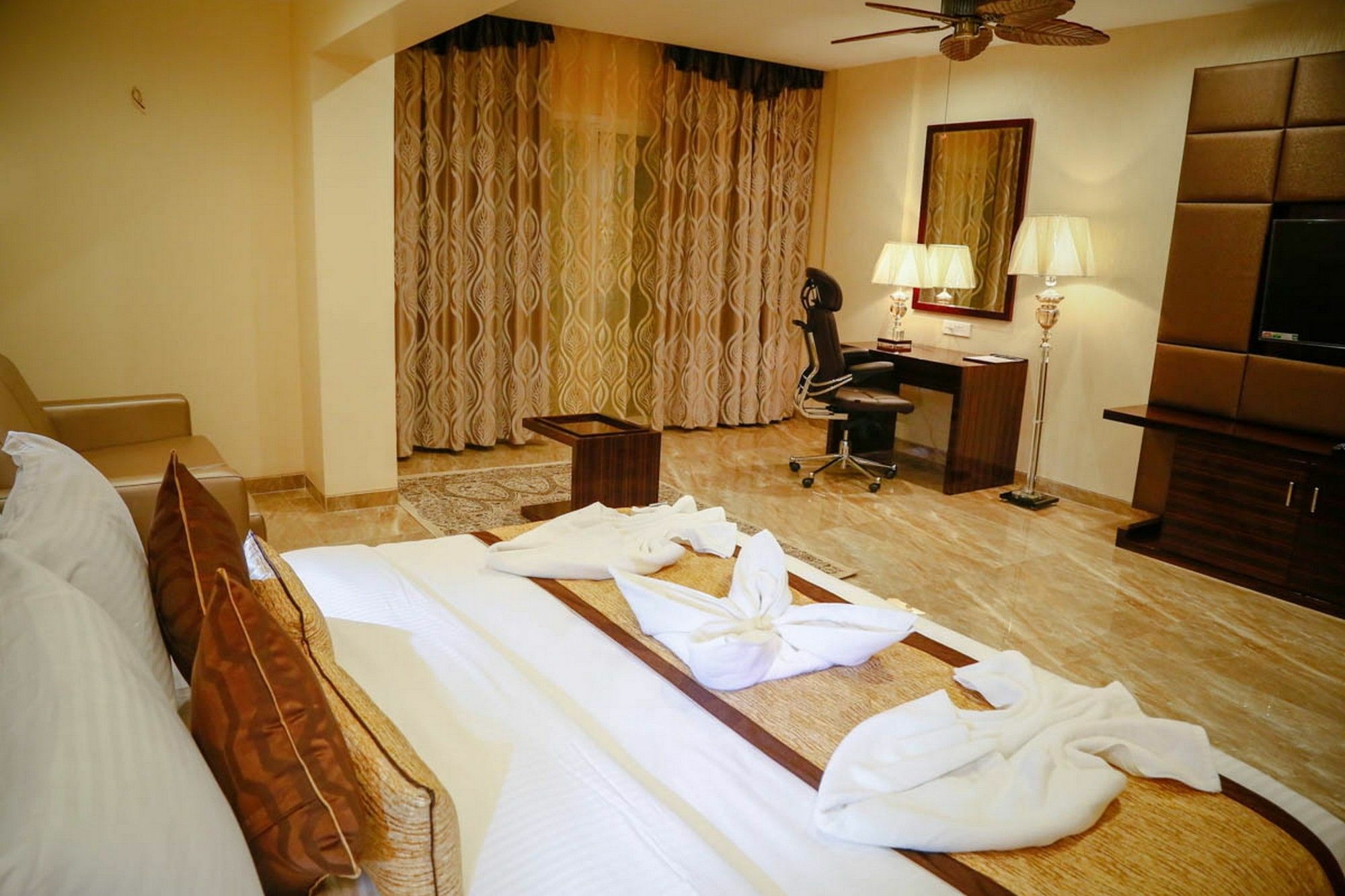 Fabhotel Prime Sarala Crown With Pool - Nr Calangute Beach المظهر الخارجي الصورة
